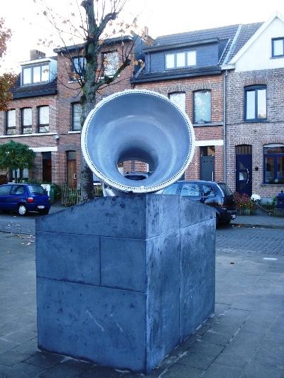 Monument V2-Bom Berchem #3