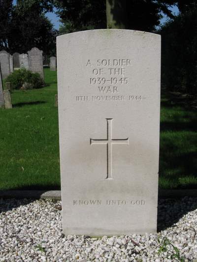 Commonwealth War Graves Colijnsplaat #3
