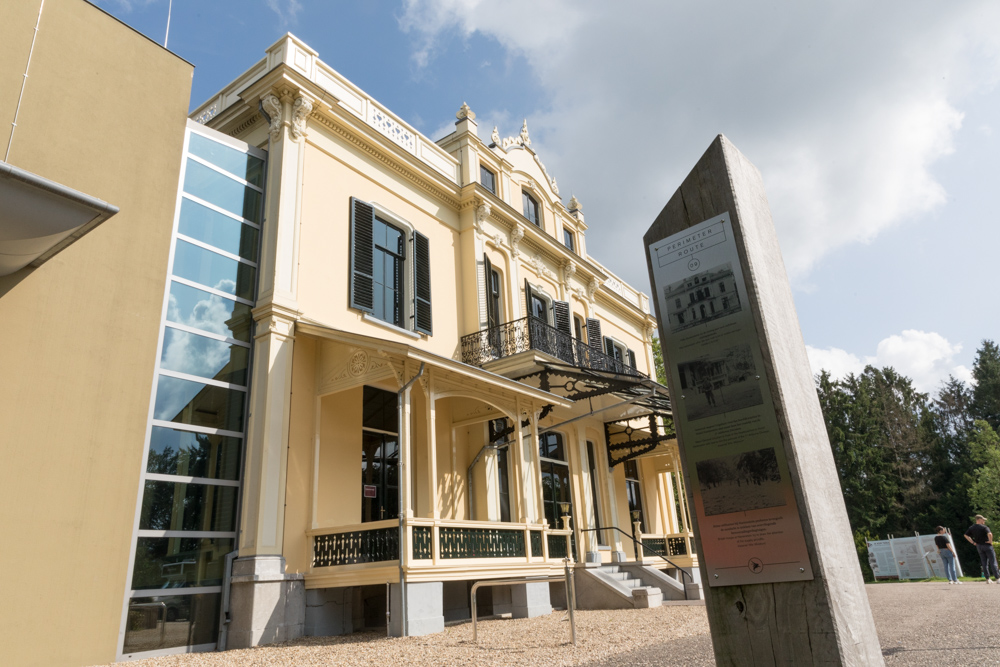 Perimeter Route Marker 9: Villa Hartenstein