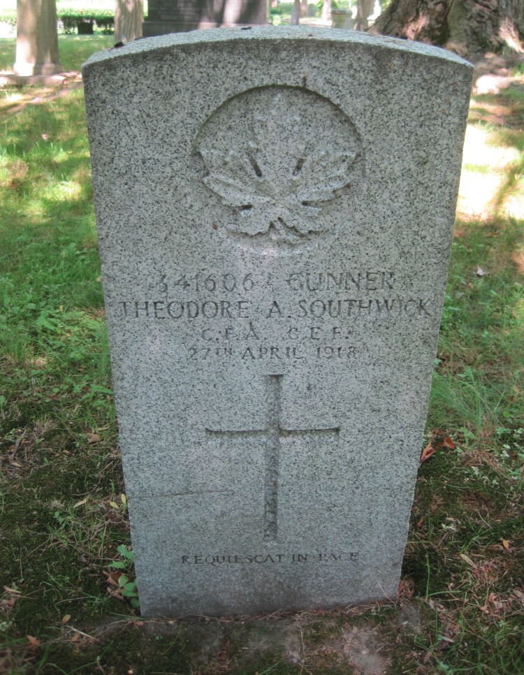 Commonwealth War Grave Worcester Rural Cemetery