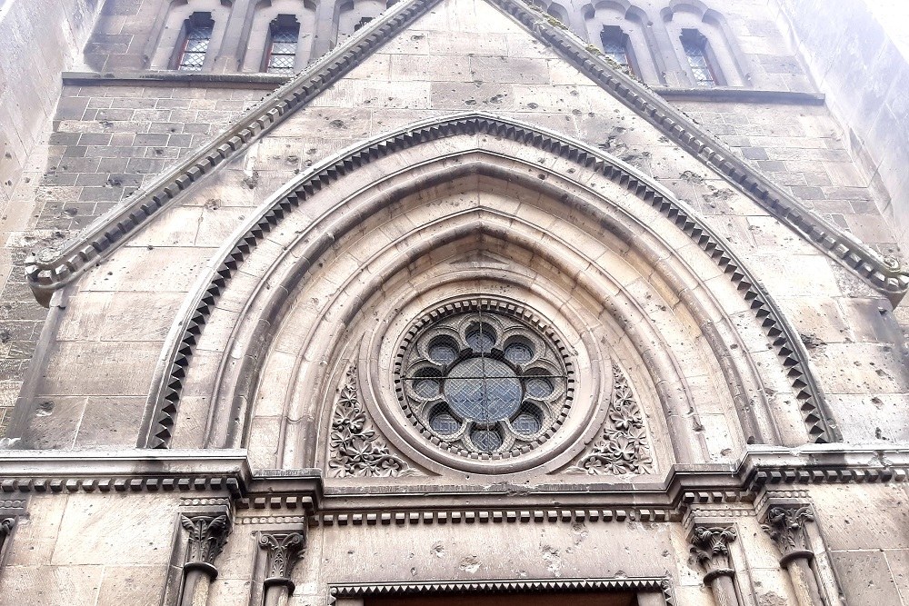 Kogelinslagen Notre-Dame Epernay #2