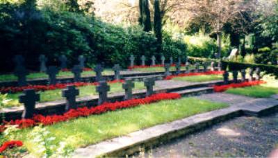 Duitse Oorlogsgraven Much #1