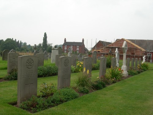 Oorlogsgraven van het Gemenebest St Giles Churchyard #1