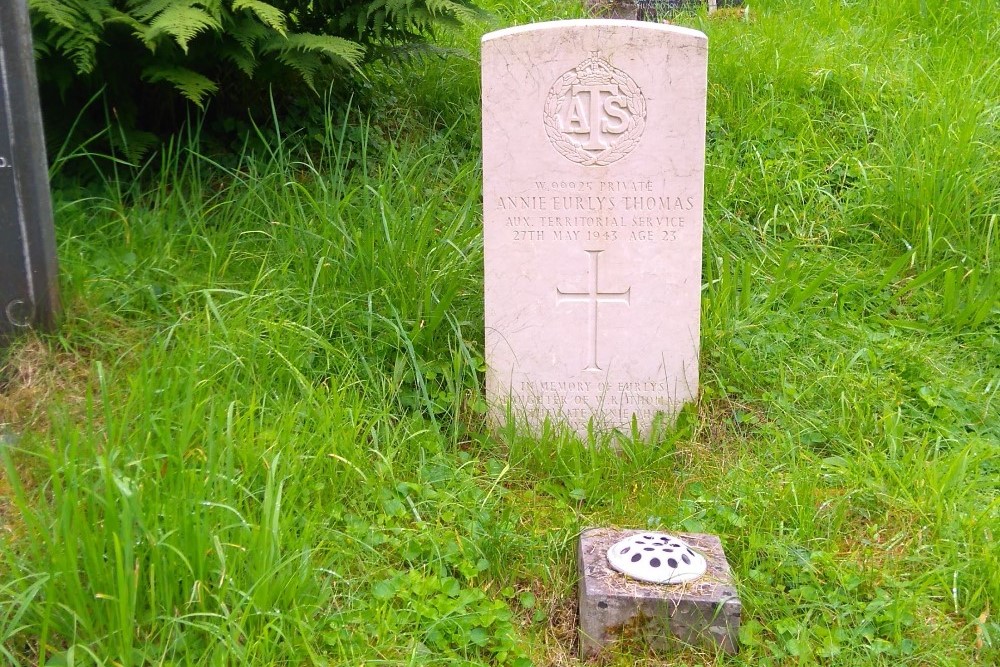 Oorlogsgraven van het Gemenebest St. Michael Churchyard