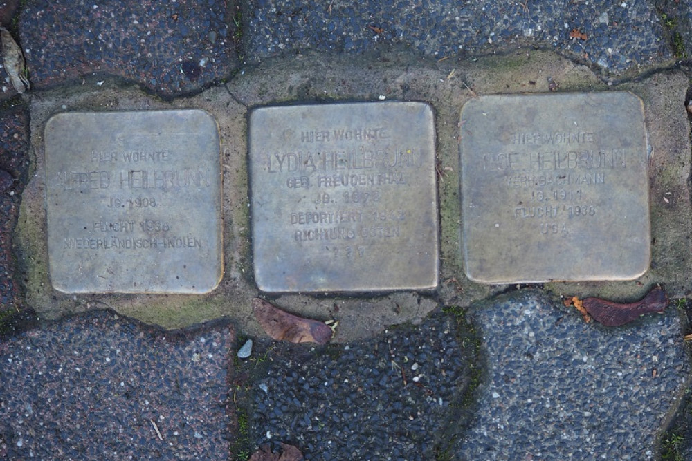 Stolpersteine Bahnhofstrae 19-21