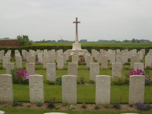 Commonwealth War Cemetery Gonnehem #1