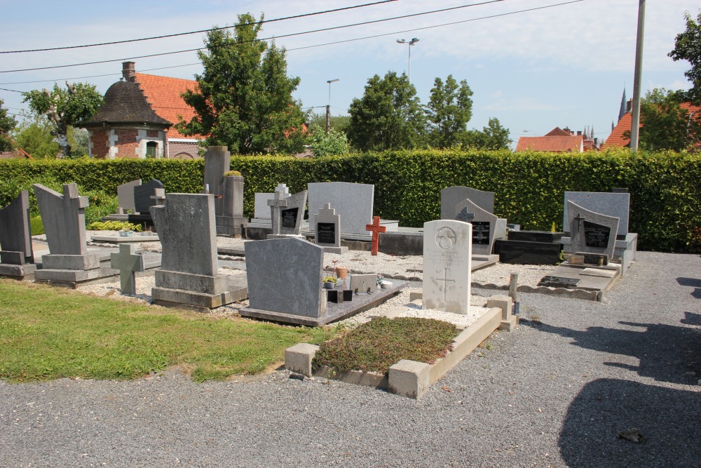 Commonwealth War Graves Dadizele #4
