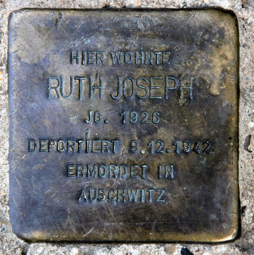 Stumbling Stone Metzer Straße 30 #1