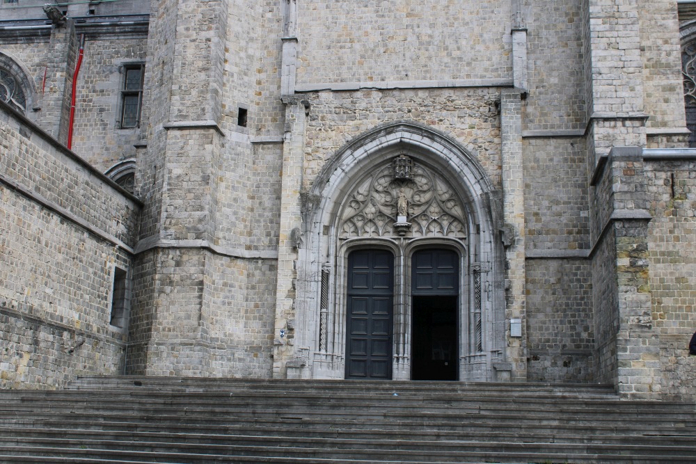 Memorial British Empire Cathedral Mons #1