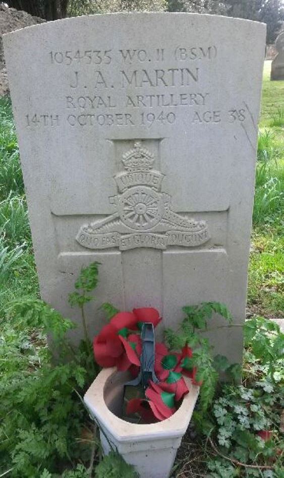 Commonwealth War Graves St. John the Baptist Churchyard #1