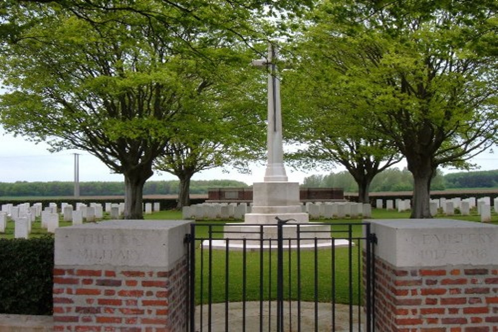 Commonwealth War Cemetery Thlus #2
