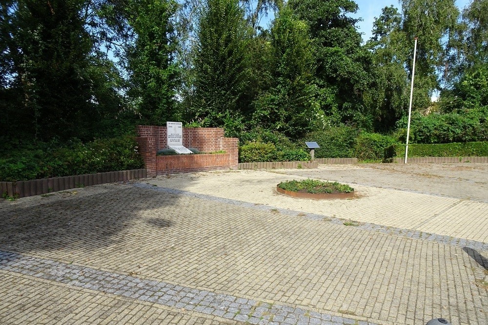 Oorlogsmonument Maasland #2