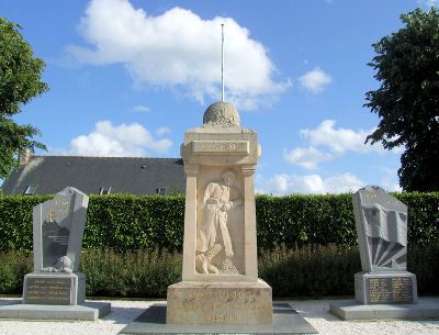 Oorlogsmonument Combourg #1