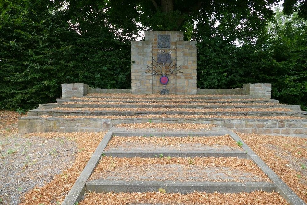 Monument Gesneuvelde Grenadiers - Eben-Emael #1