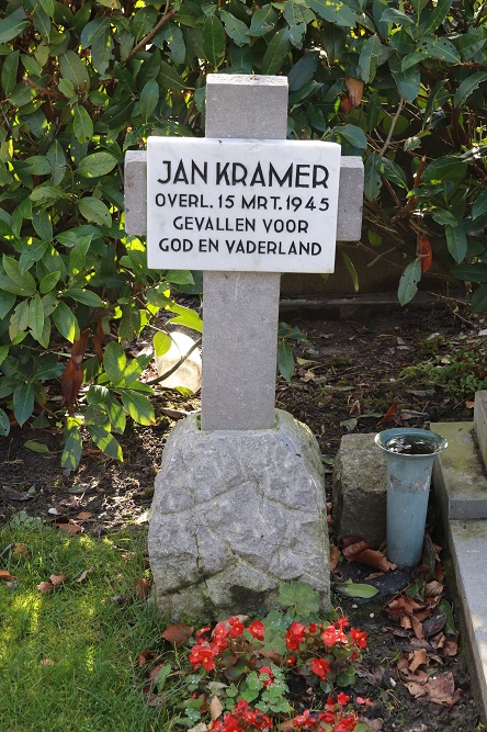 Dutch War Graves Roman Catholic Cemetery Spanbroek #4