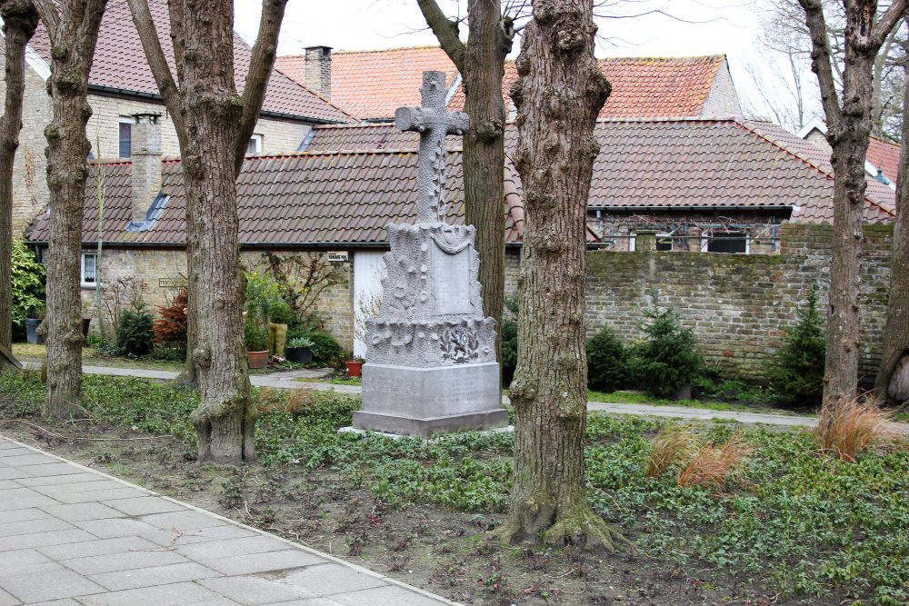 Oorlogsmonument Wulveringem	 #1