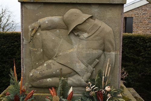 Oorlogsmonument Irmenach #1