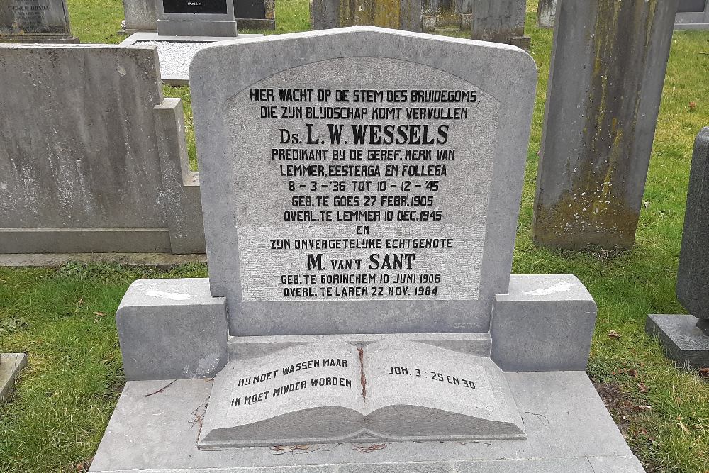 Dutch War Graves Old Cemetery