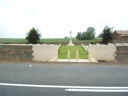 Oorlogsbegraafplaats van het Gemenebest Vadencourt #1