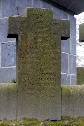 Oorlogsmonument Hüls #4