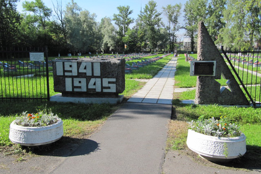 Zuidelijke Militaire Begraafplaats St. Petersburg #1