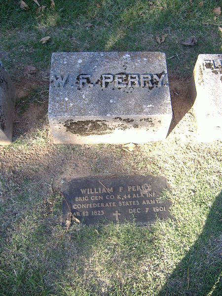 Grafmonument William F. Perry #2