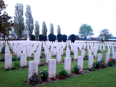 Commonwealth War Cemetery La Delivrande #5