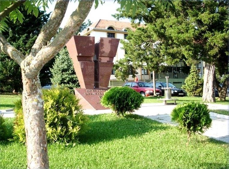 Monument Gesneuvelde Kroatische Verdedigers Pleternica #1