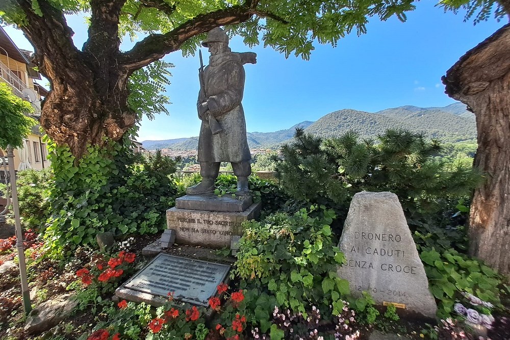 Oorlogsmonument voor de Alpini  Dronero