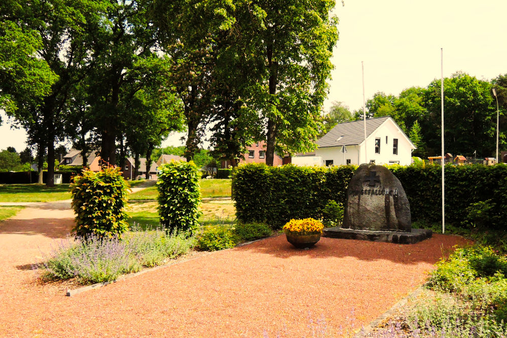 Monument Oorlogsslachtoffers Overhetveld #3