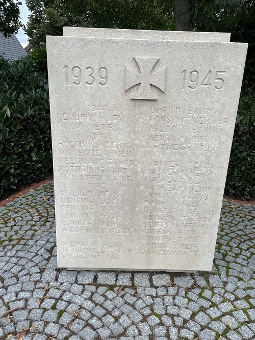 Oorlogsmonument Wessendorf #3