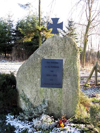 War Memorial Hlseburg #1