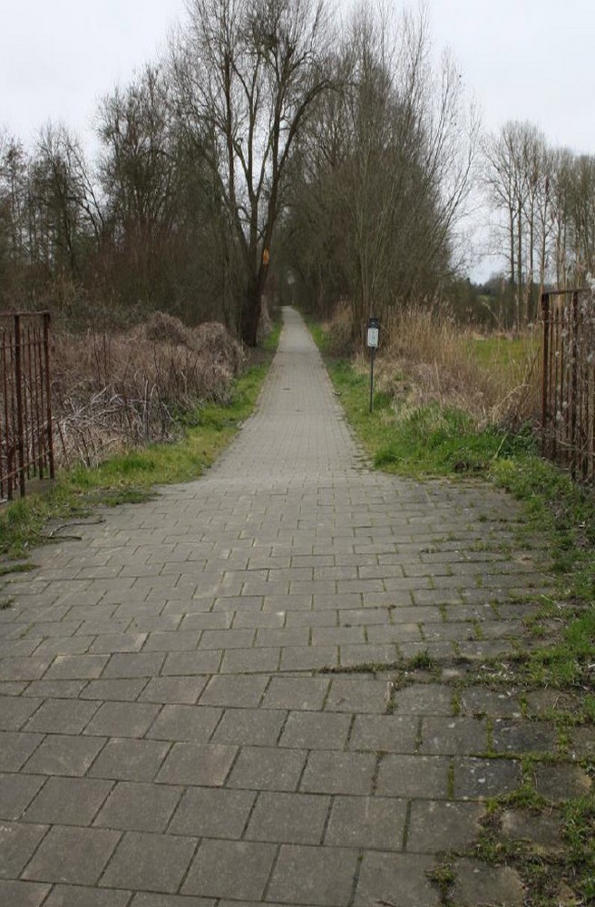 War Memorial Rommersom #5