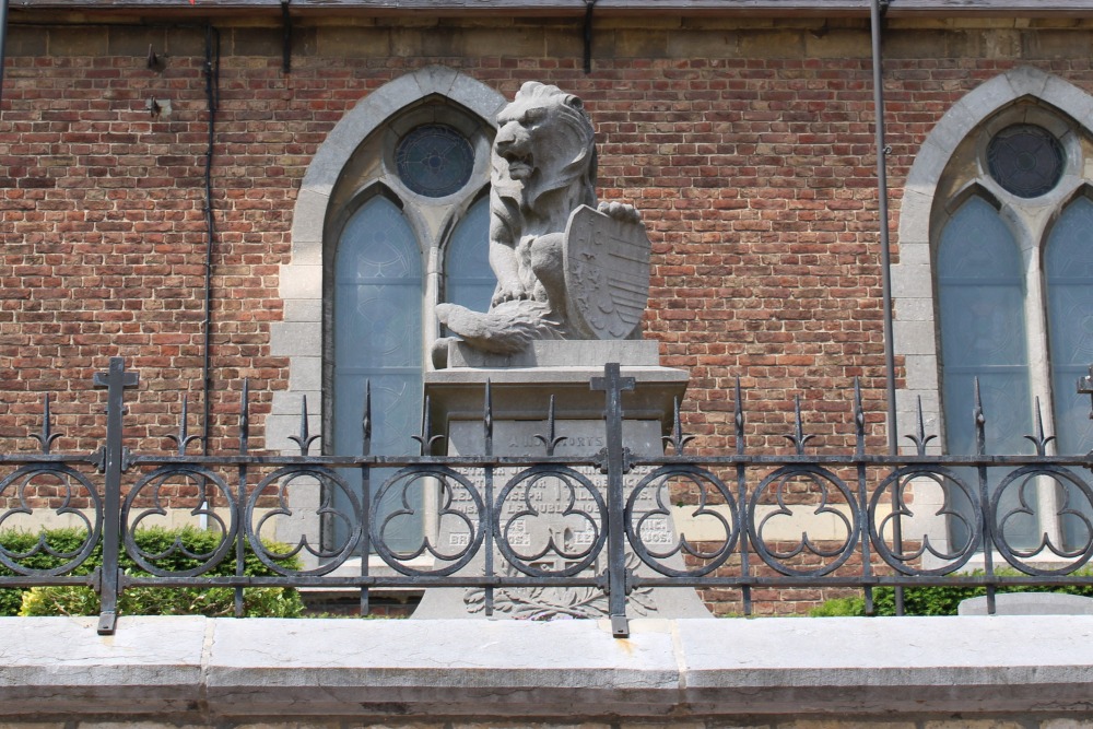 Oorlogsmonument Villers-L’Evêque #2