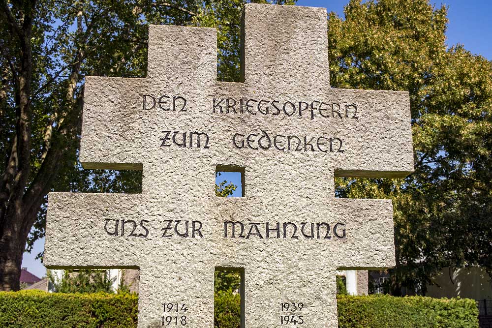 Oorlogsmonument Echtz #2