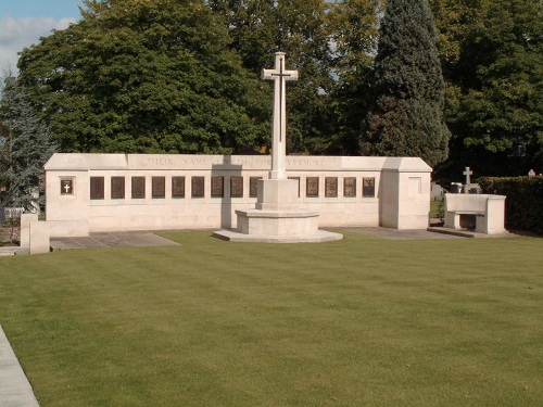 Commonwealth War Graves Epsom Cemetery #1