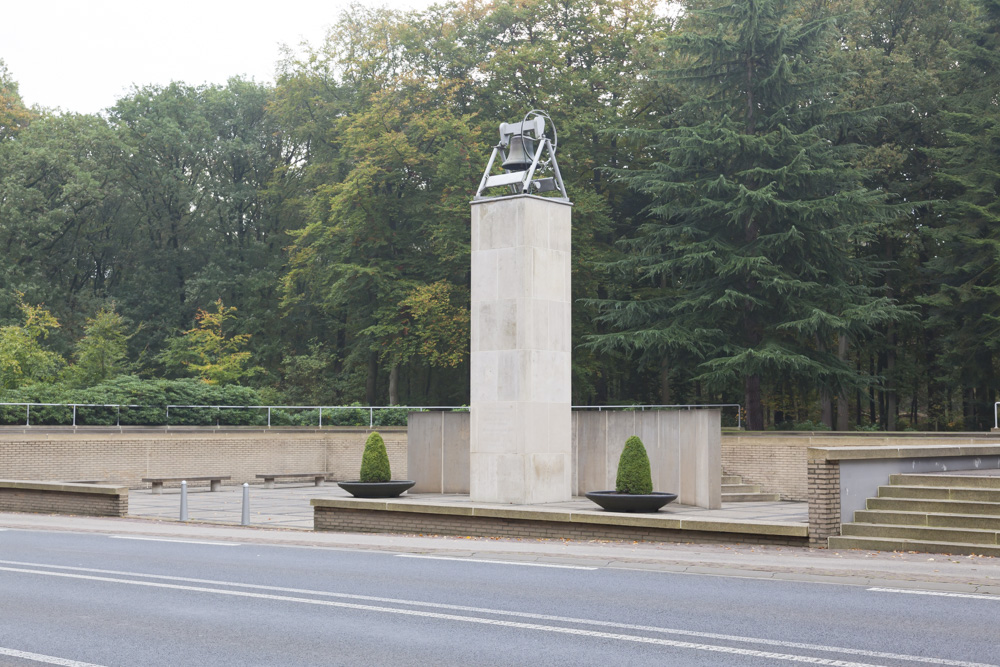 National Army Memorial  Dutch War Cemetery Grebbeberg #2