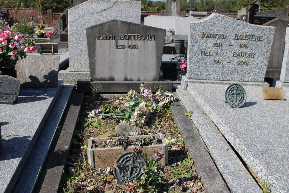 Belgian Graves Veterans Ramecroix #1