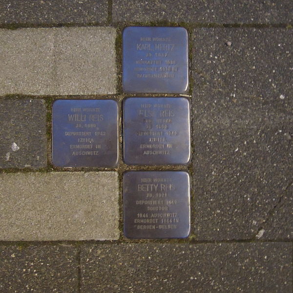 Stumbling Stones Brühlstraße 40