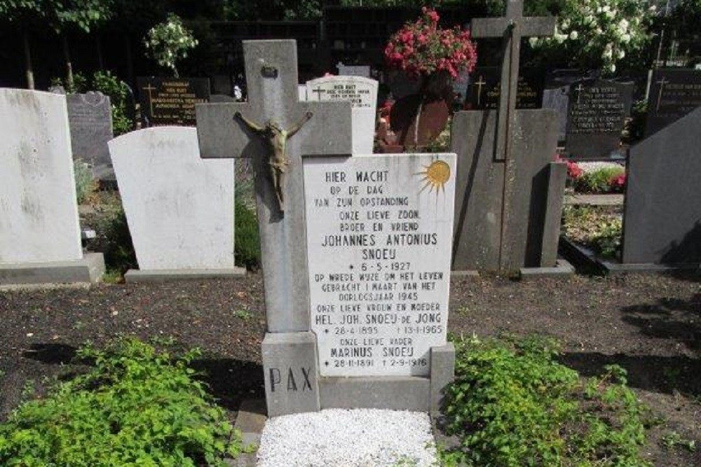 Nederlandse Oorlogsgraven Rooms Katholieke Begraafplaats Gouda #3
