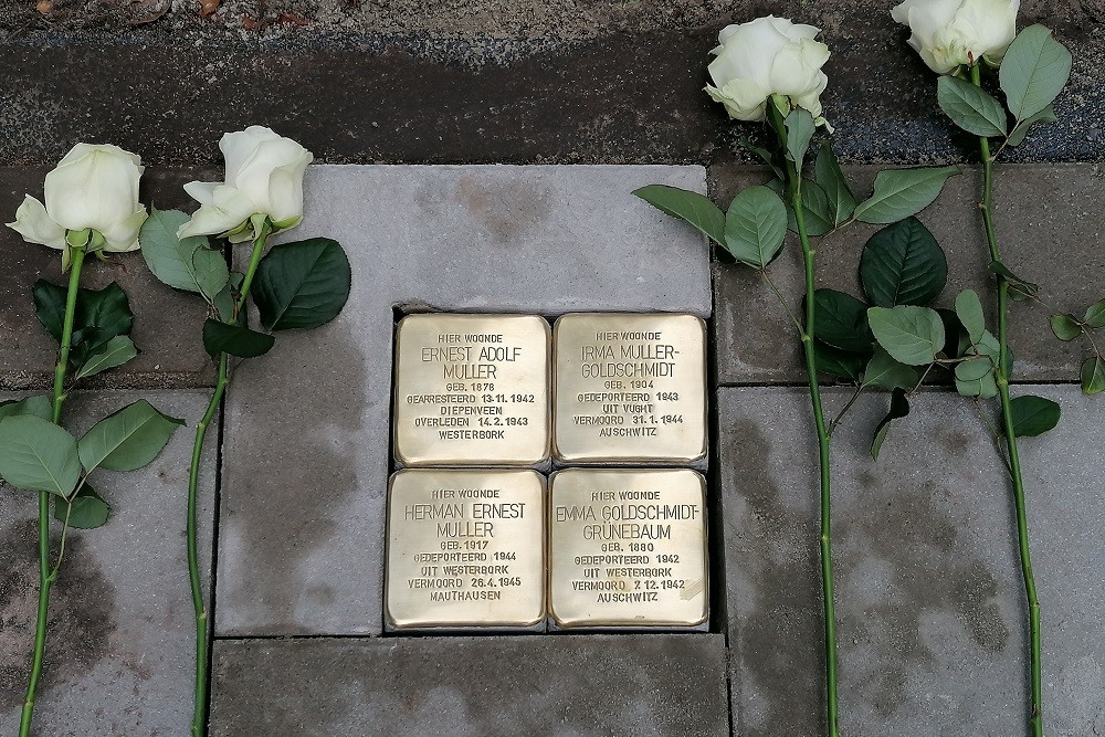 Stolpersteine Havezatelaan 2