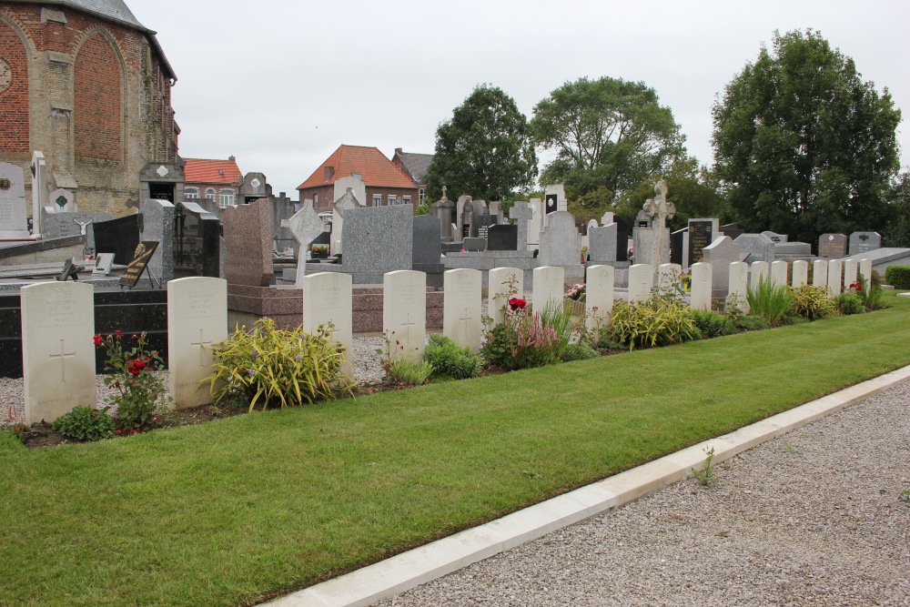 Commonwealth War Graves Winnezeele #3