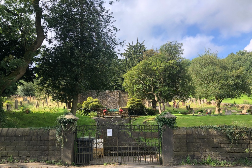 Commonwealth War Graves Hayfield Church Cemetery