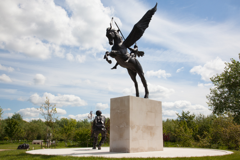 Monument Parachute Regiment