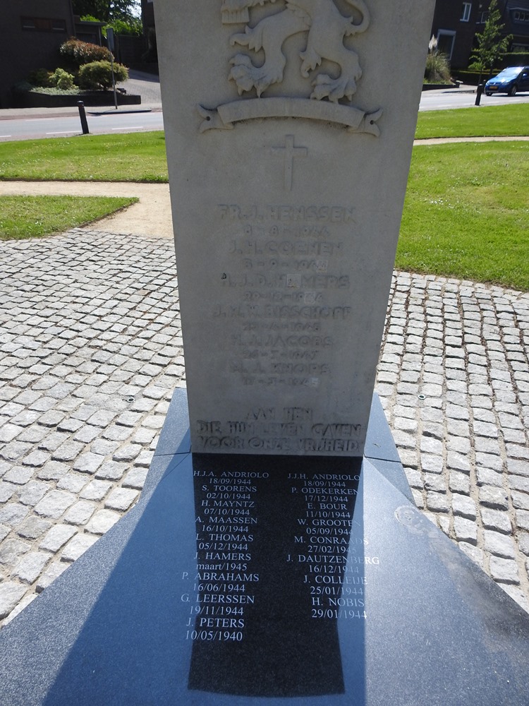 War Memorial Simpelveld #3