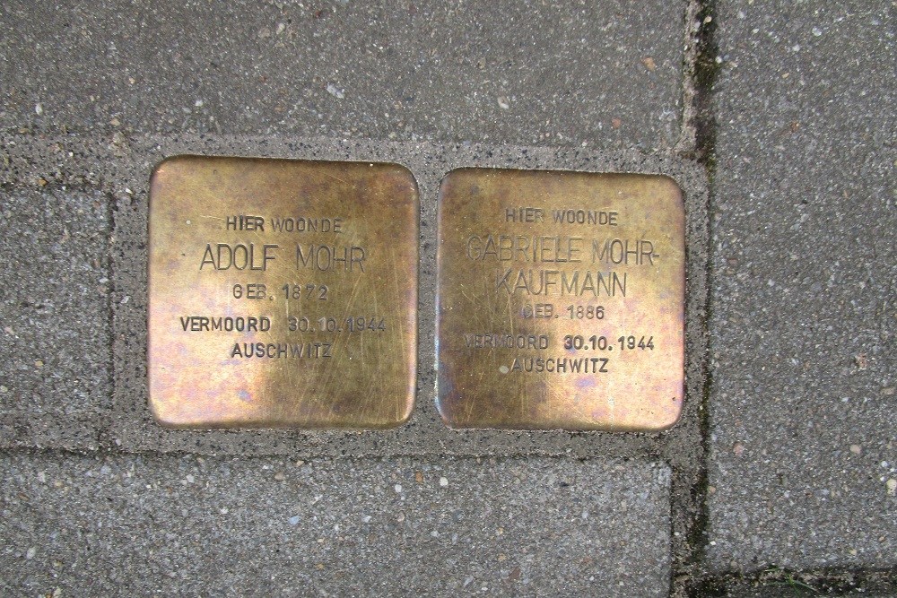 Stolpersteine Kasterenwal 151 (voorheen Tweede Kasterenstraat 1)