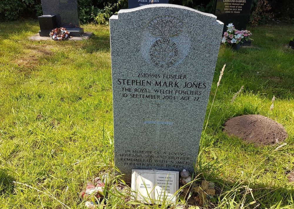 British War Grave St. Dyfnogs Graveyard