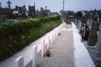 Commonwealth War Graves Lesneven #1