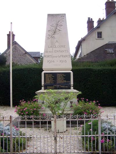 War Memorial Les Essarts-le-Roi