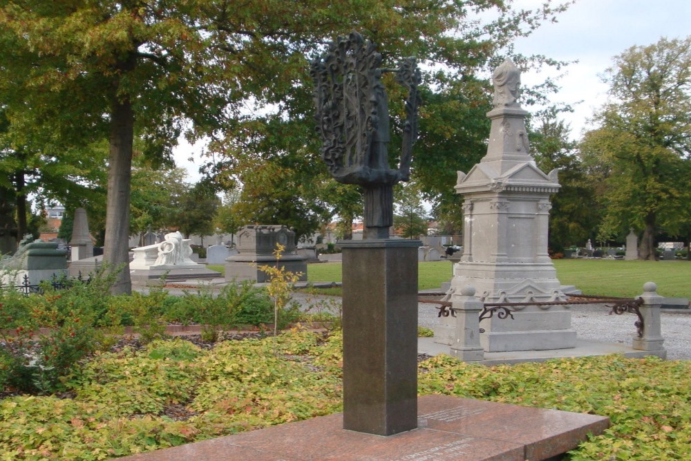 Oorlogsmonument Sovjetsoldaten Begraafplaats Leuven #2